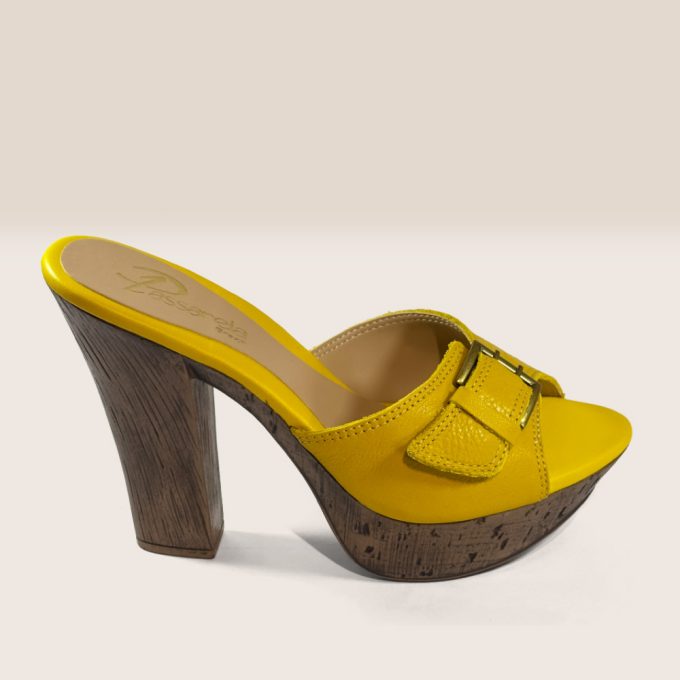 Sandalias Penelope Mostaza Passarela